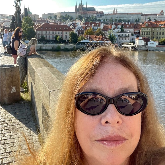 Meet the Posher Other - Meet your Posher, Pamela